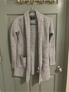 fresh Women's Gray Open-Front Knit Cardigan Sweater